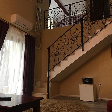 Edy'S Royal Predeal Hotel Exterior foto