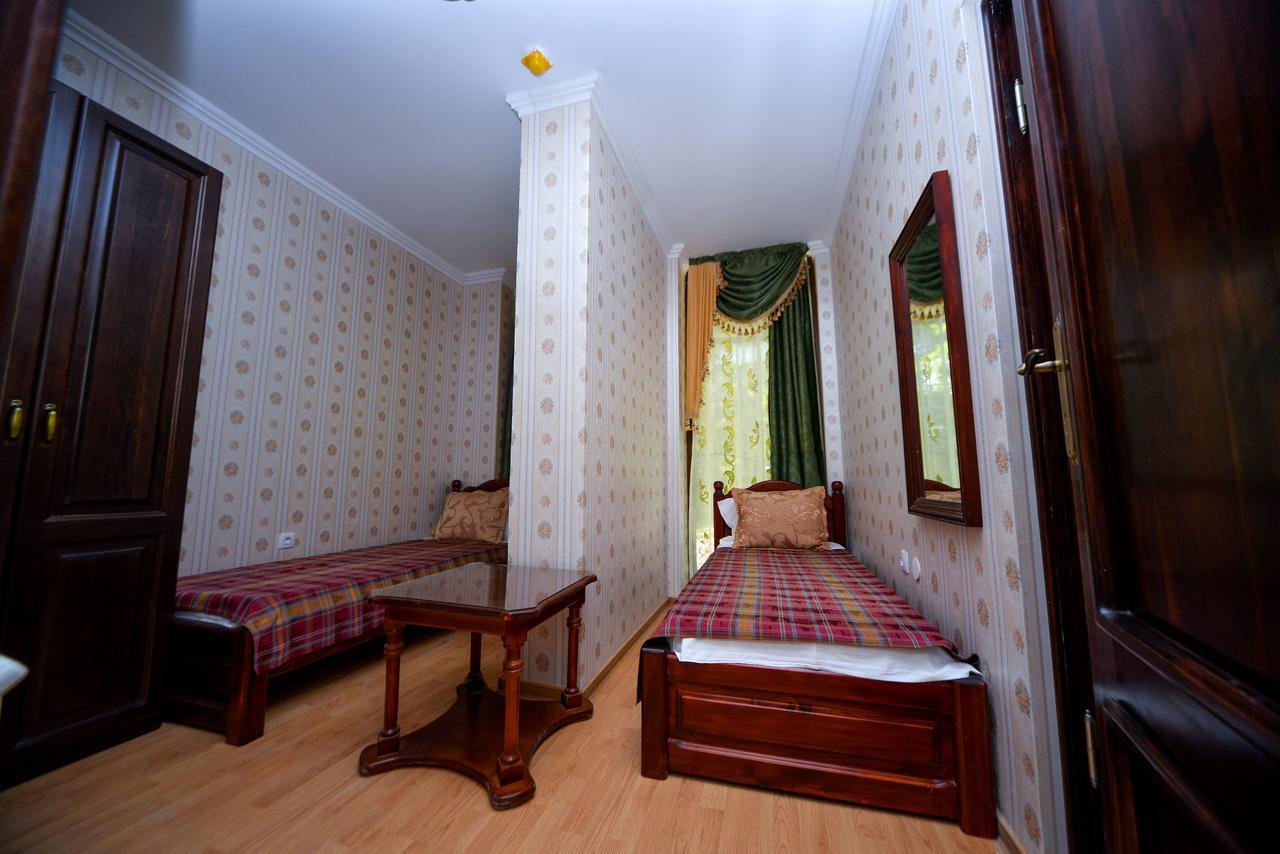 Edy'S Royal Predeal Hotel Exterior foto