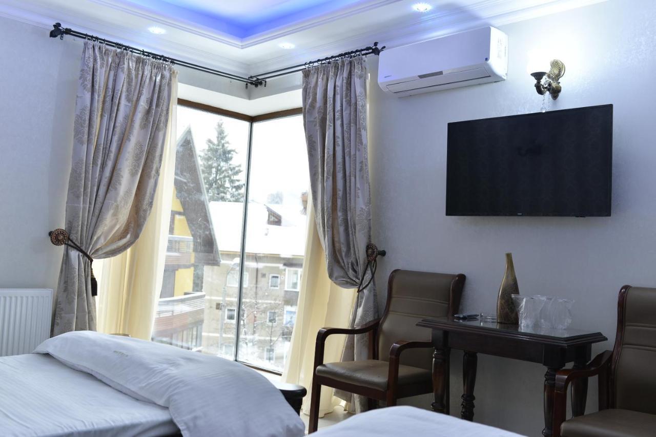 Edy'S Royal Predeal Hotel Exterior foto