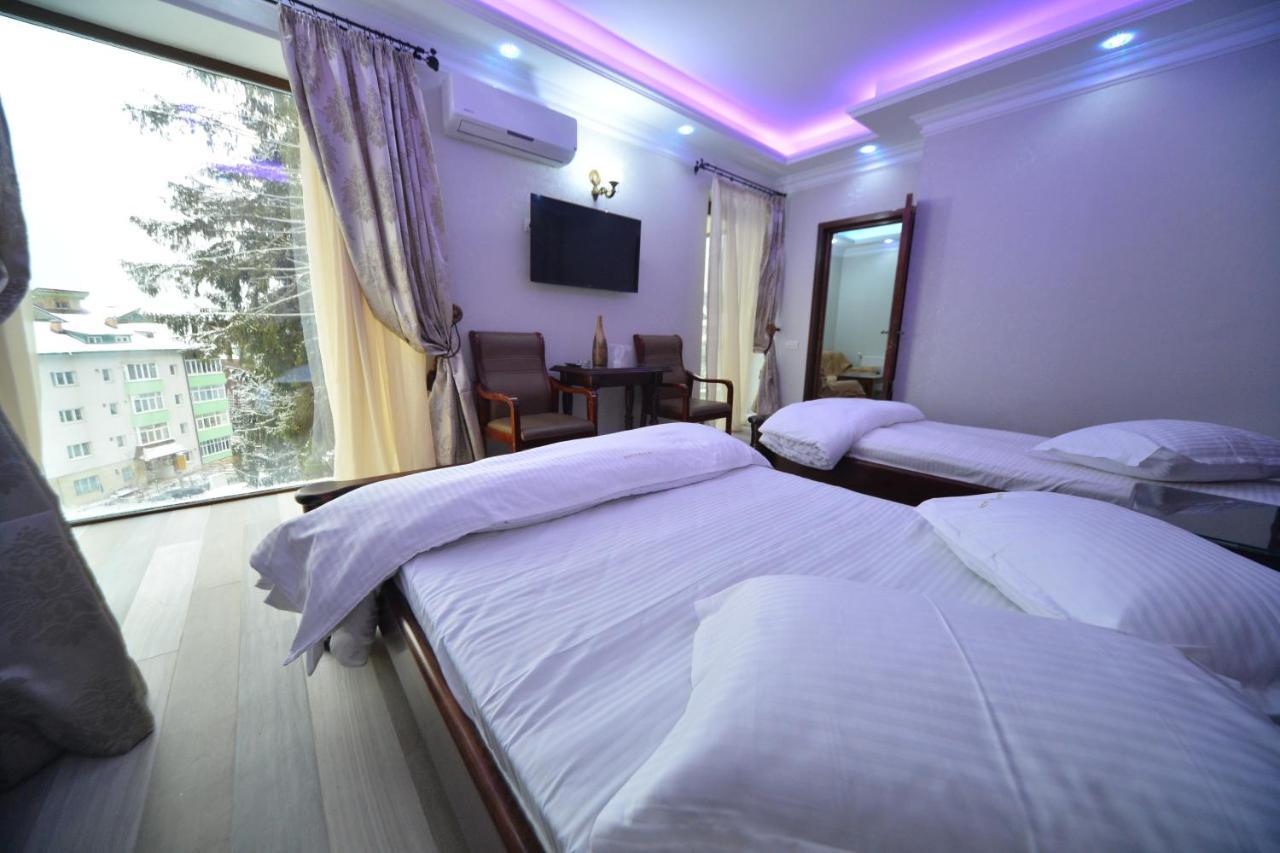 Edy'S Royal Predeal Hotel Exterior foto